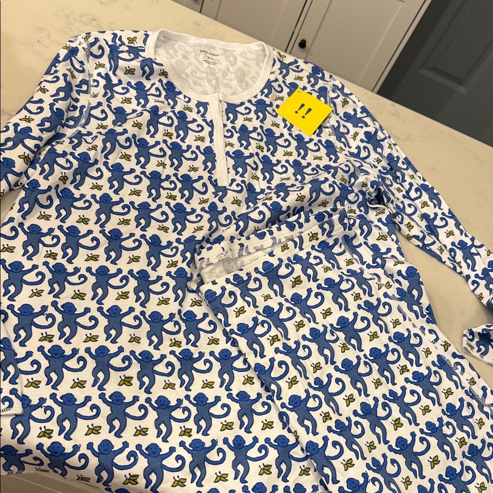 Roller Rabbit xl pajamas